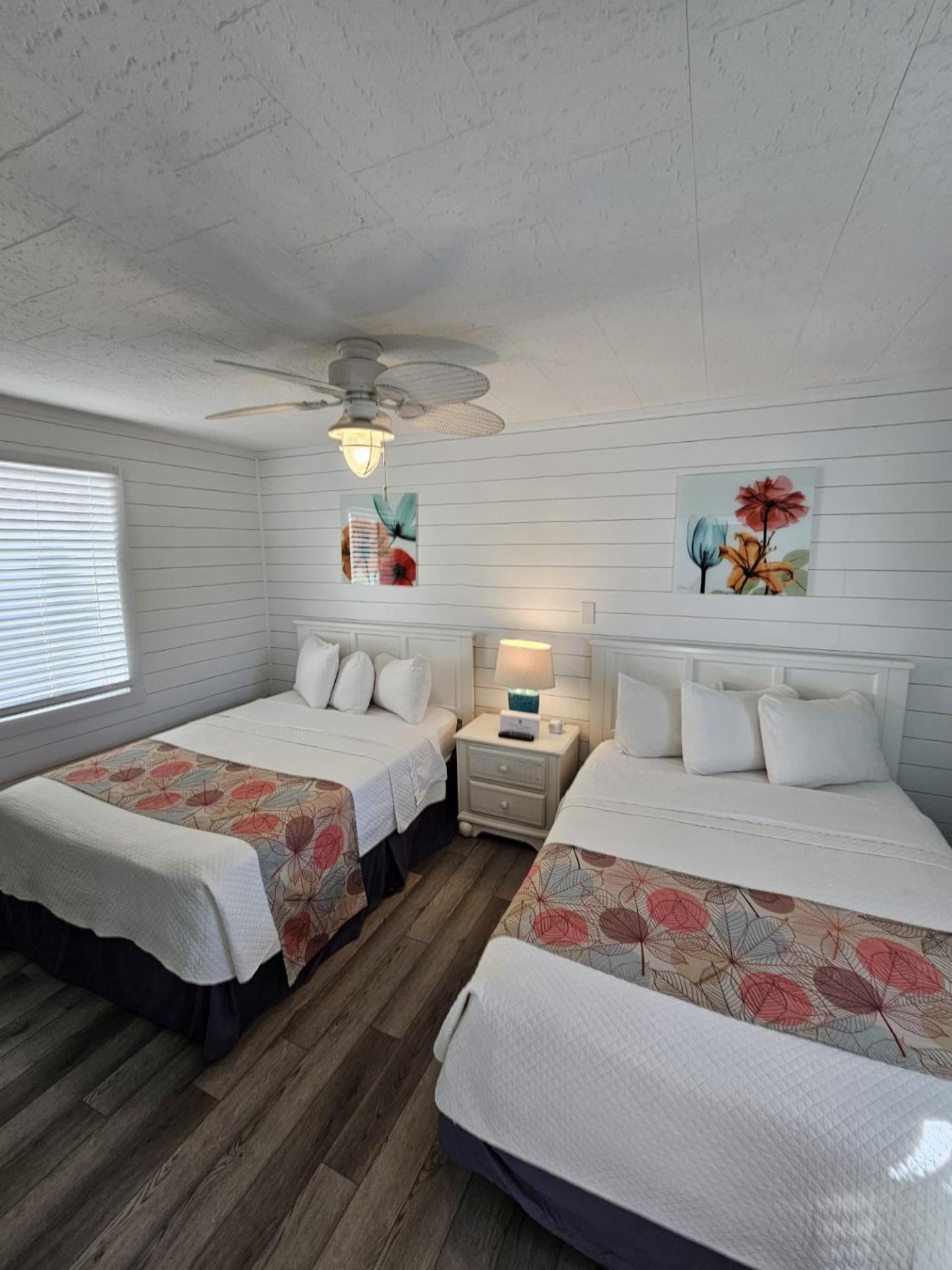 Island Guesthouse And Motel Obx Мантео Екстер'єр фото