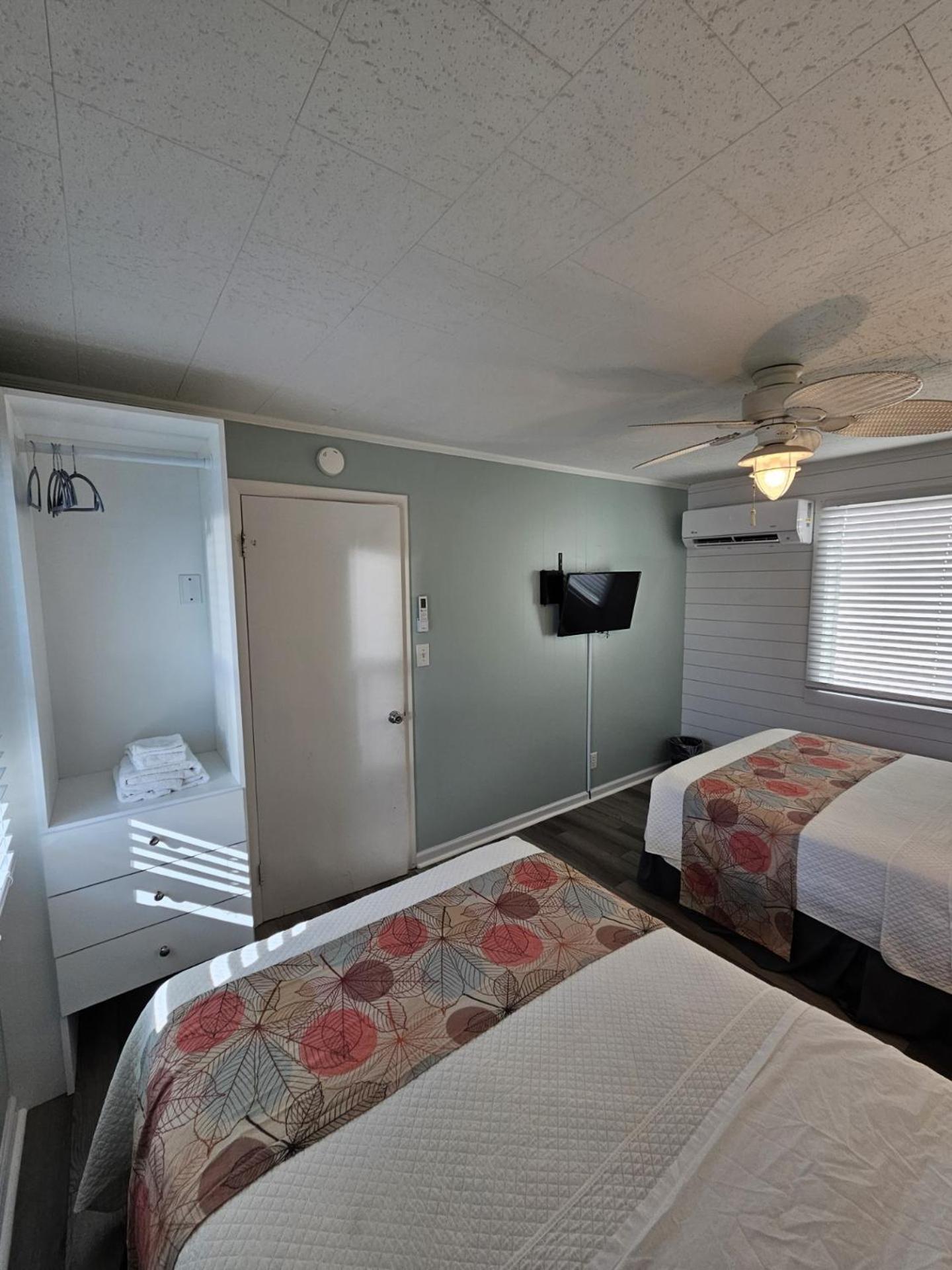 Island Guesthouse And Motel Obx Мантео Екстер'єр фото